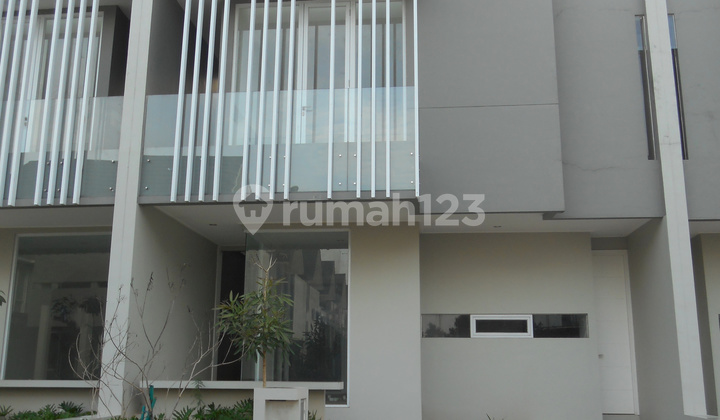 Nice House in Discovery Eola Bintaro Jaya Sector 9 2
