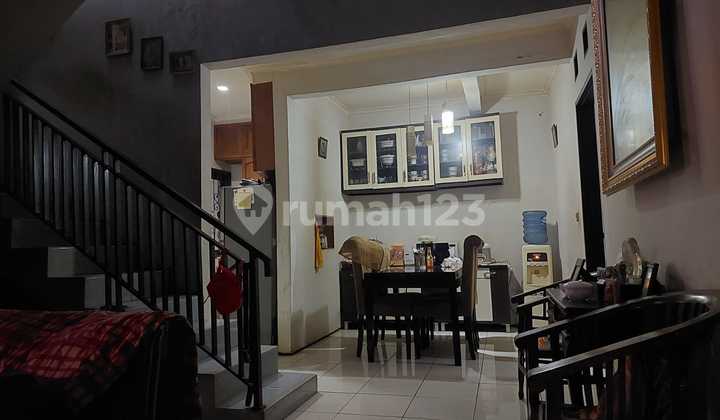 Rumah Posisi Hoek ,2 lantai di Bintaro Jaya 9