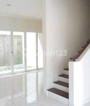 Rumah Bagus di Emerald View Bintaro Jaya Sektor 9