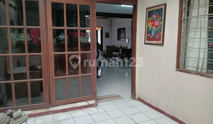 2.5-story house, land area 240 in Bintaro Jaya 5