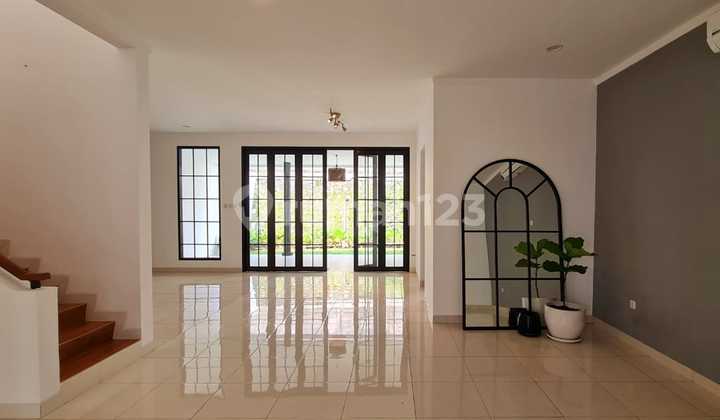 Rumah Bagus,Lingkungan Bersih,Akses Jalan Utama di Bintaro Jaya