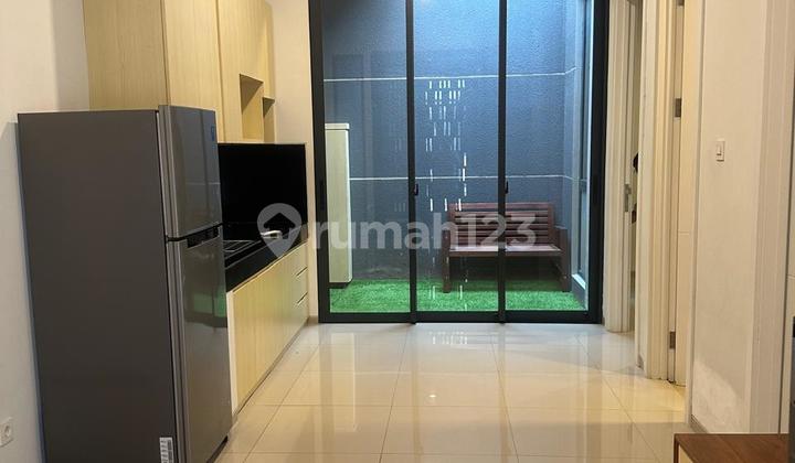 Single-story house in Bintaro Jaya 9 cluster.