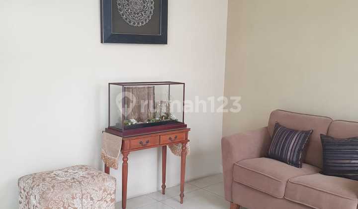 Semi-Furnished, 2-Story House in Bintaro Jaya 7.