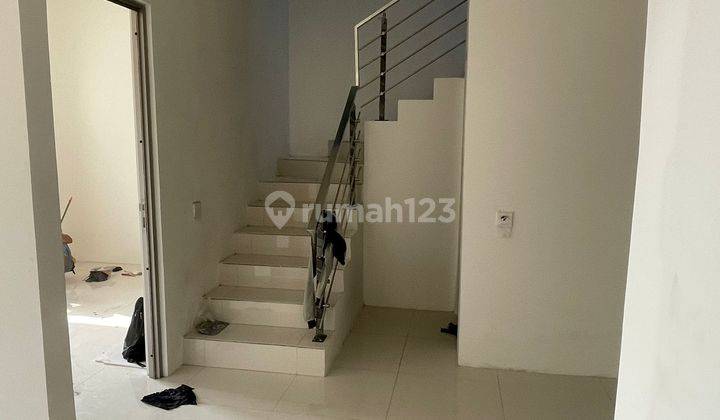 Rumah Greenland Residence Menganti Barat Surabaya 2
