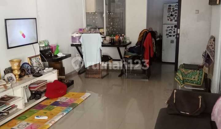 For Sale Fast! 3-Bedroom House Ready to Occupy in Jurang Mangu Bintaro, Freehold Title, Price 1.3 Billion Negotiable 2