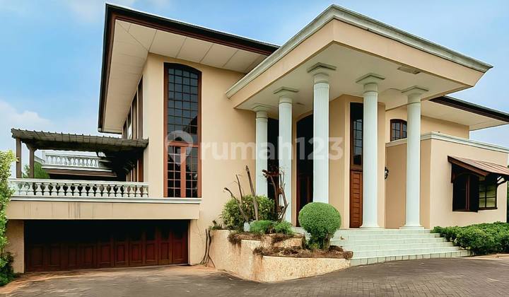 Prime Area Exclusive On Golf Hill Pondok Indah, Spacious Land