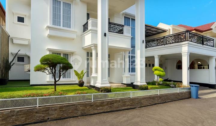 Dalam Komplek, New Renovated 2 Lantai, Modern Classic House Dalam Komplek, New Renovated 2 Lantai, Modern Classic House