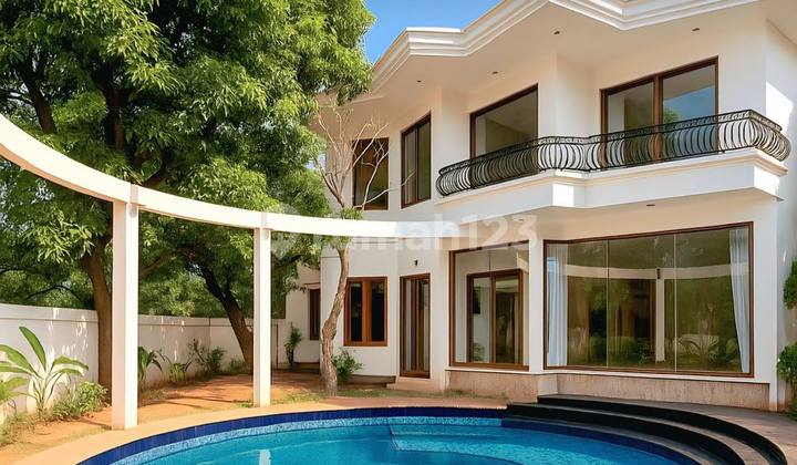 Rumah Mewah Siap Huni Dan Terawat, Dalam Komplek, Unit Hook