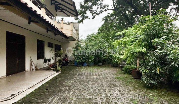 (strategis) Rumah Lama 2 Lantai Hitung Tanah At Kebayoran Baru  2