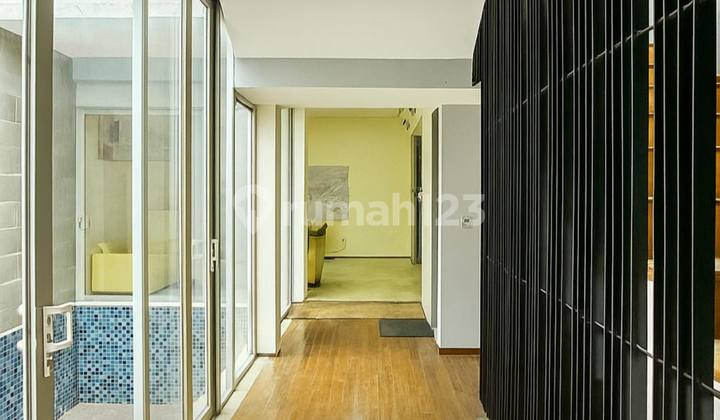 Pinggir Jalan Raya, Cocok Untuk Kantor / Usaha Di Permata Hijau Pinggir Jalan Raya, Cocok Untuk Kantor / Usaha Di Permata Hijau