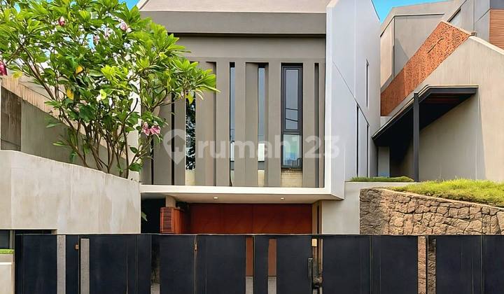 Modern Tropical House, Architect By Atelier Riri, Strategic