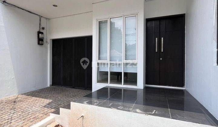 Rumah 2 Lantai, Tanah Kotak Area Pondok Indah  2