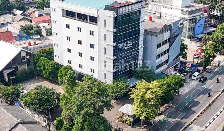 7-Storey Ready-to-Occupy Building, Strategic Location, Easy and Fast Access