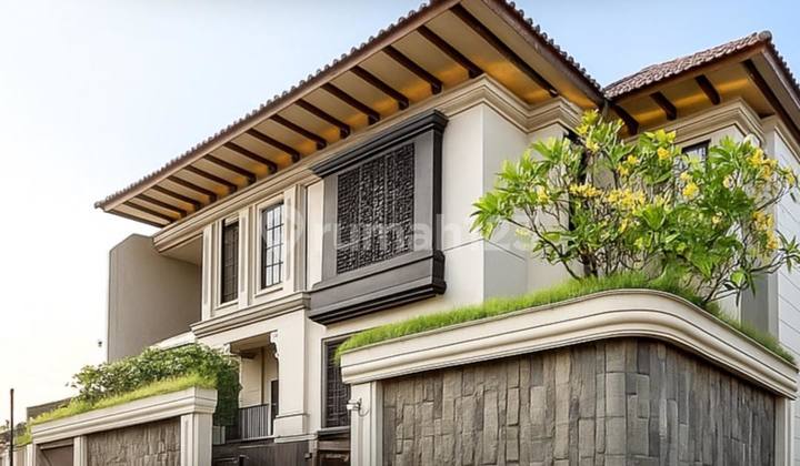 Rumah Mewah 3 Lantai, Design Modern Classic, Lokasi Strategis Rumah Mewah 3 Lantai, Design Modern Classic, Lokasi Strategis