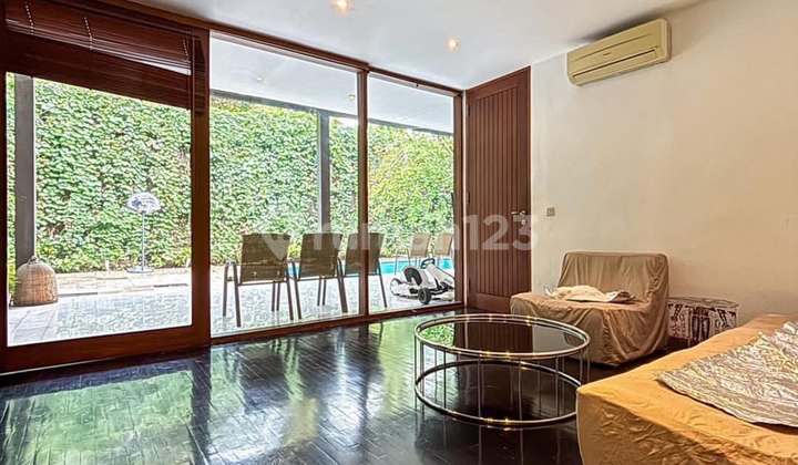 Tanah Luas, Terawat, 2 Lantai, Cocok Untuk Hunian / Investasi 2