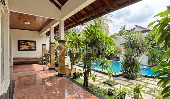 Luxurious House, Ukuran Tanah Super Luas With Private Pool 2