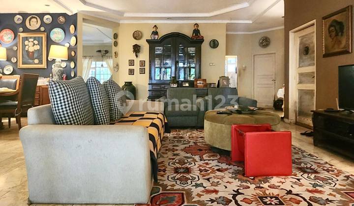 Bangunan 1 Lantai, Tanah Luas, Harga Menarik di Cilandak 2