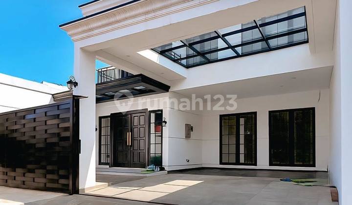 Brandnew 2 Lantai, Modern Classic, Private Pool & Area Tenang