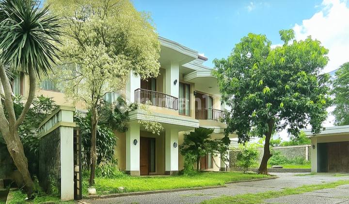 Rumah Dalam Komplek Besar, Nyaman Dan Asri, Harga Under Appraisal