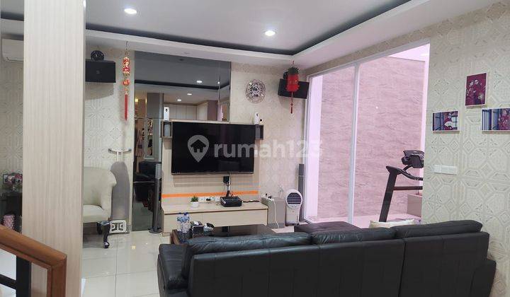 Dijual Rumah Rapih Cluster Flamingo Gading Serpong Semi Furnish 1