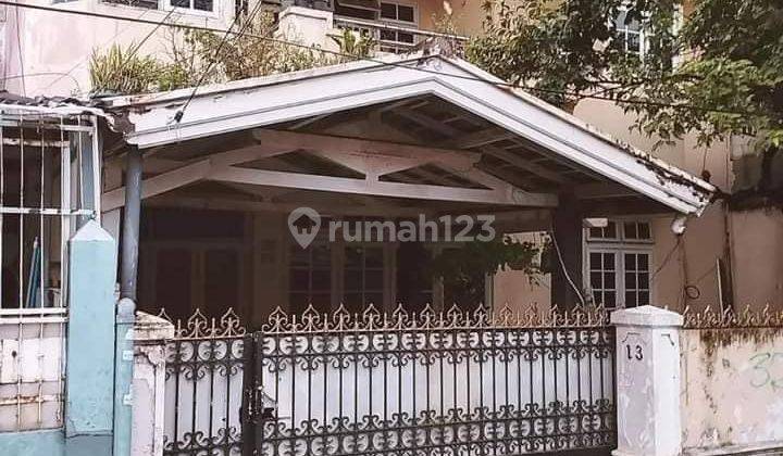 Rumah 2 Lantai Bagus di Wilayah Strategis Semi Furnished SHM Slipi Cocok Untuk Kos Kosan 1