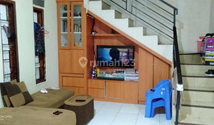 Rumah 2 Lantai Bagus Semi Furnished SHM Area Moch. Toha, Bandung 2