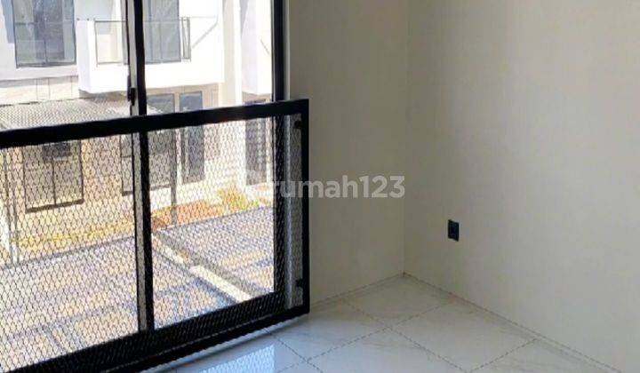 Rumah Baru Kontrakan Unfurnished Siap Huni 2 Lantai Area Kbp Tatar Punawangi Wc Lengkap + Washtafel  2