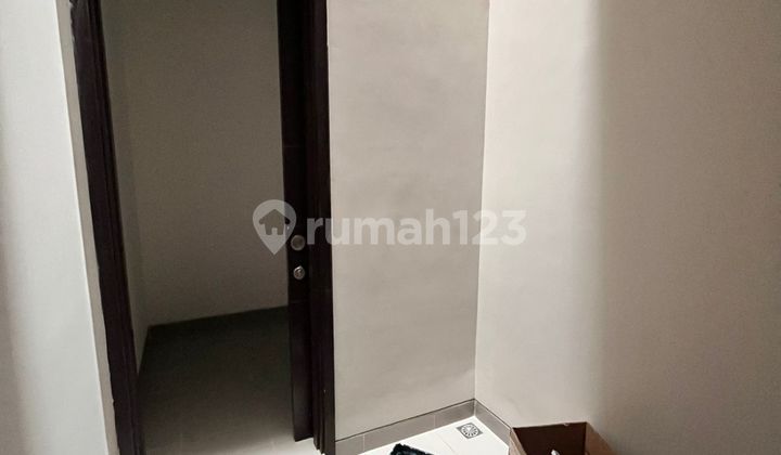 Disewakan Rumah 2Lt Cluster Riverside Uk 8X10 Include AC 2