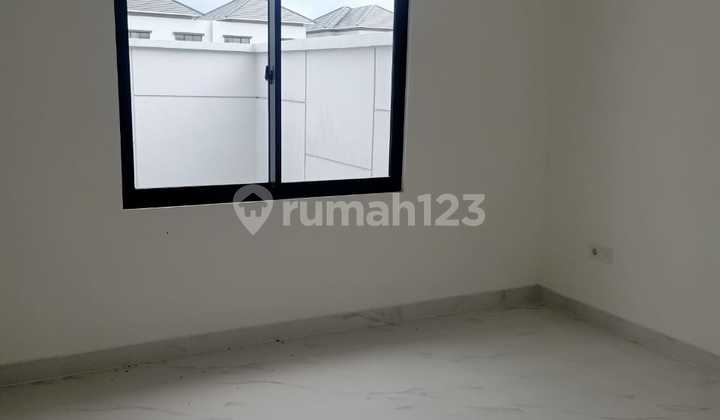 Disewakan Rumah 2 Lantai Cluster Permata Hijau Unfurnished Uk 8x20 Rapih dan Siap Huni 2