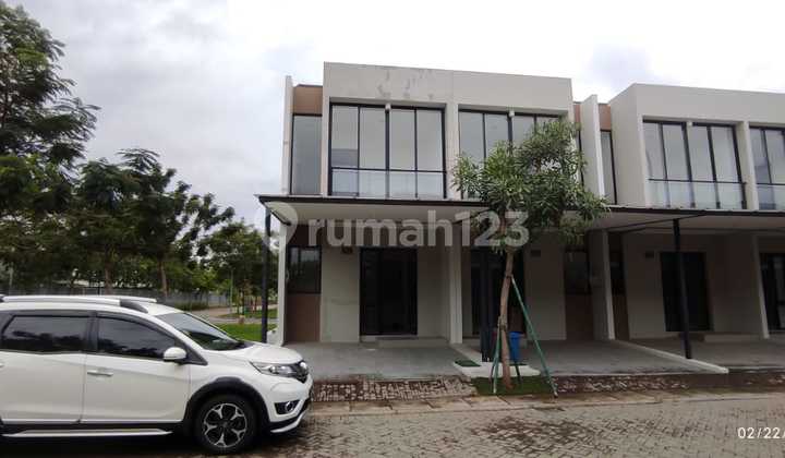 Disewakan Rumah 2lt PIK2 Millenial Uk 4,5x10 Hoek Semi Furnish Siap Huni