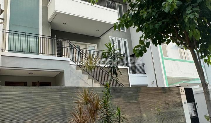 Dijual Rumah Grisenda 3lt Modern Minimalis Uk 10x20 Semi Furnish View Taman Sudah SHM 2