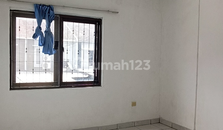 Rumah Di Sewa Di Taman Surya 1