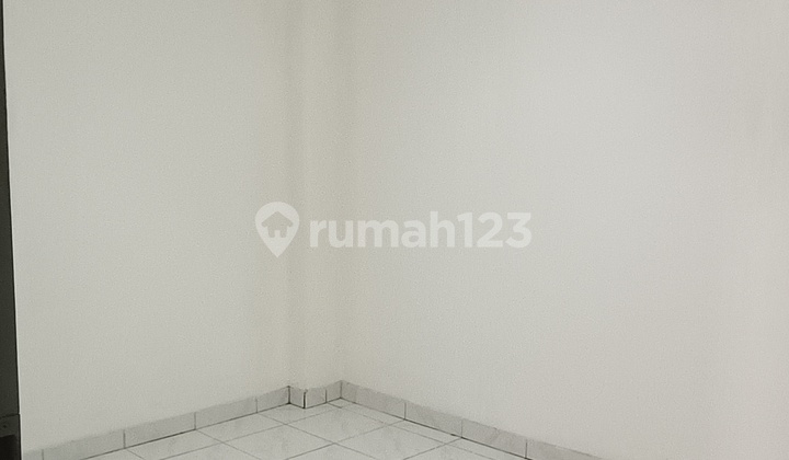 Rumah Di Jual Atau Di Sewa Di Taman Surya