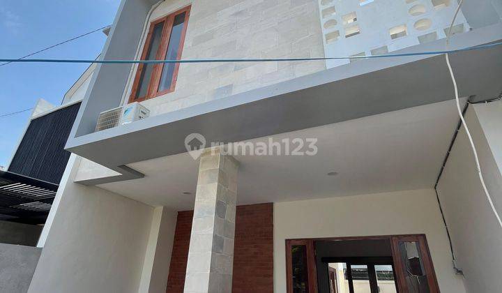 Rumah Modern Minimalis 2 Lantai 1