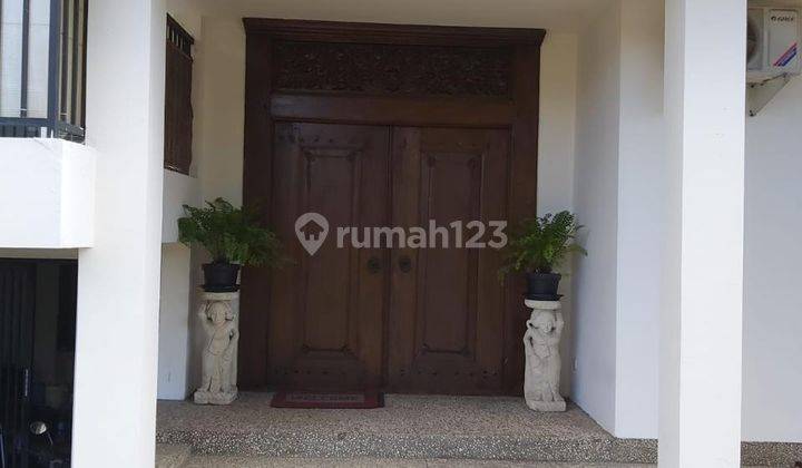 Rumah Disewakan Semi Furnished Kemang Strategis 1