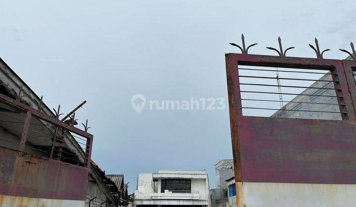 Gudang+kantor di Jalan Karanganyar, Semarang Bagus SHM 2