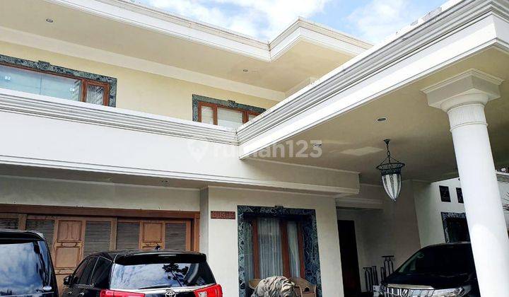 tampak depan dijual rumah mewah paling luas