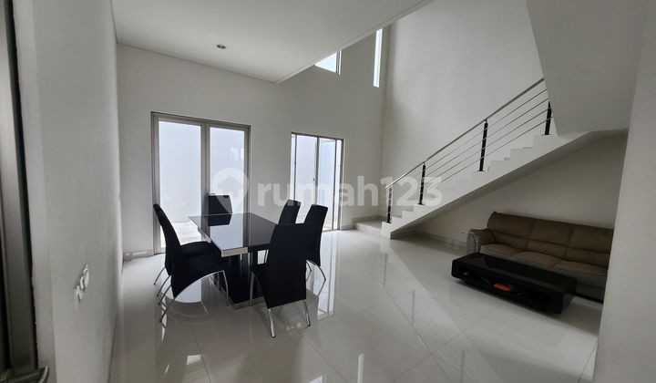 Disewakan Rumah Siap Huni di Greenland Menganti Surabaya 2