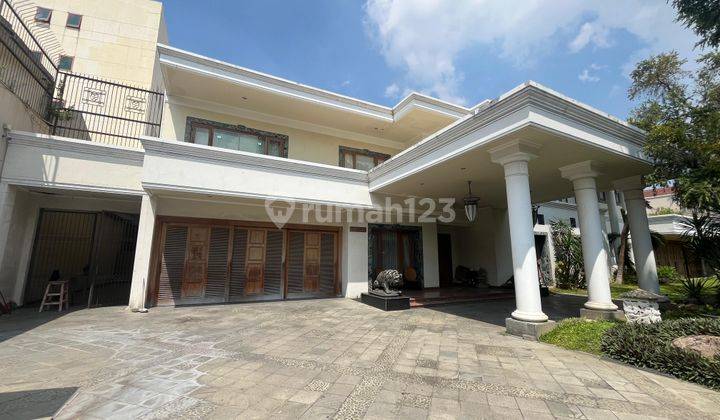 tampak depan dijual rumah mewah paling luas