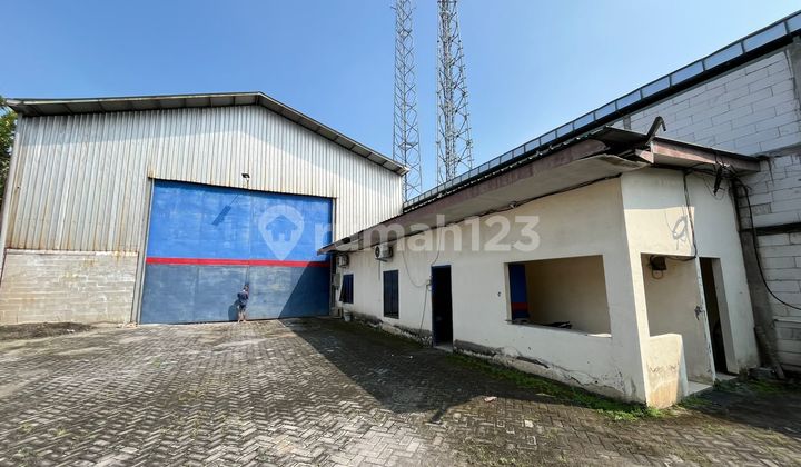 For Rent Ready-to-Use Warehouse at Zero Menganti Main Road For Rent Ready-to-Use Warehouse at Zero Menganti Main Road