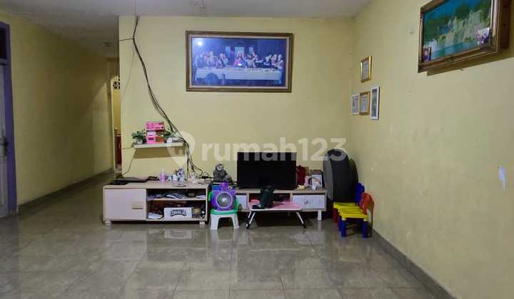 Quick Sale 1.5 Story House In Harapan Indah 1 2