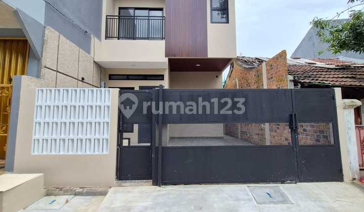 Rumah 2 Lantai Modern di Villa Indah Permai - Bekasi Utara