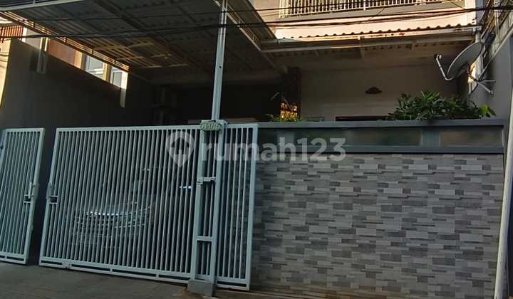 Beautiful 3-Story House in Kelapa Gading, North Jakarta
