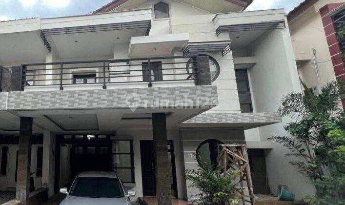 Disewakan Rumah Terenovasi 2 Lantai Di Pondok Bambu Residence  2