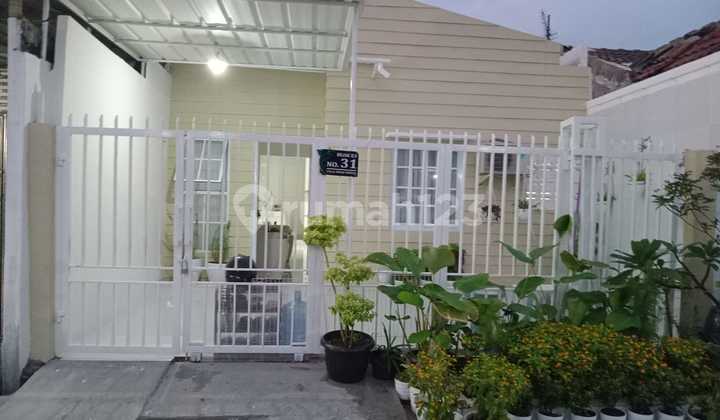 Rumah Cantik di Vila Indah Permai Bekasi Jawa Barat 2