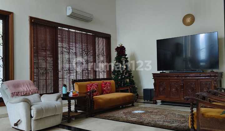 For Rent: 3-Story House in Gading Kirana 2