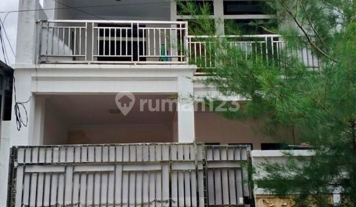 Rumah 2 Lantai di Taman Harapan Baru Bekasi Jawa Barat