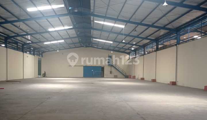 Warehouse for Rent, 2500m², Inside a Warehouse Complex in Bekasi