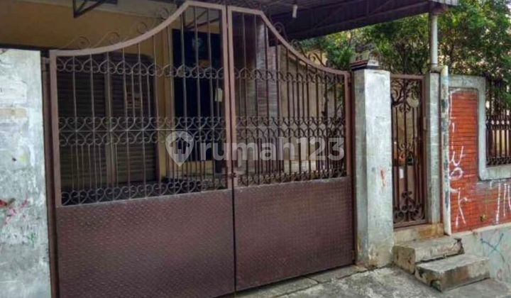 Dijual Rumh 2 Lantai Hitung Tanah Shm Tomang Jakarta Barat