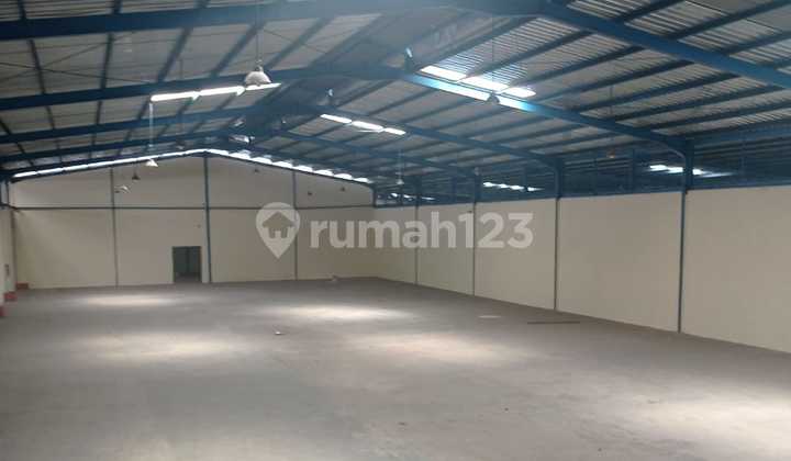 Warehouse for Rent, 2500m², Inside a Warehouse Complex in Bekasi
